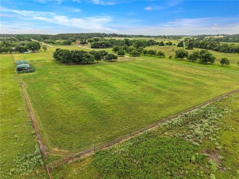 Tiny photo for 955 County Road 228, Cameron, TX 76520 (MLS # 26009232)