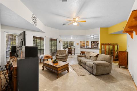 Tiny photo for 116 Lost Lane, Bellville, TX 77418 (MLS # 25010179)