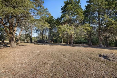 Tiny photo for 116 Lost Lane, Bellville, TX 77418 (MLS # 25010179)