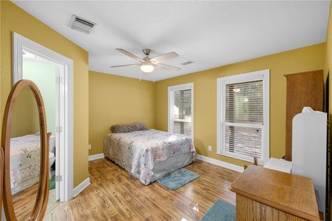 Tiny photo for 116 Lost Lane, Bellville, TX 77418 (MLS # 25010179)