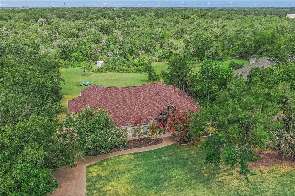Photo of 2007 Moses Creek Court, College Station, TX 77845 (MLS # 26010358)