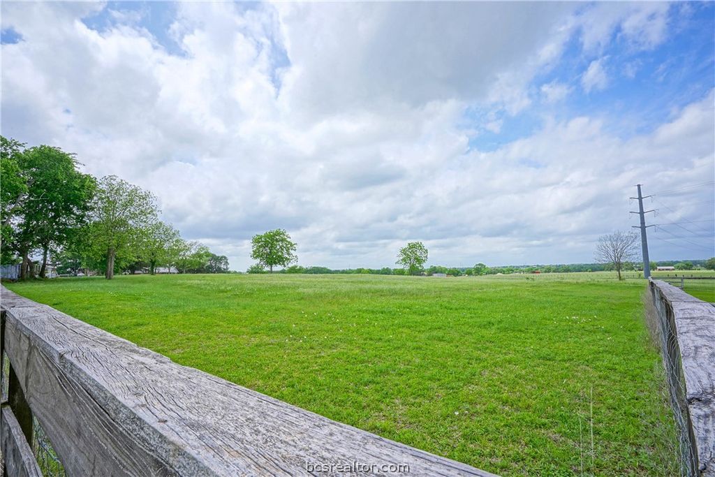 Photo of 15989 State Highway 30, Richards, TX 77873 (MLS # 26004595)