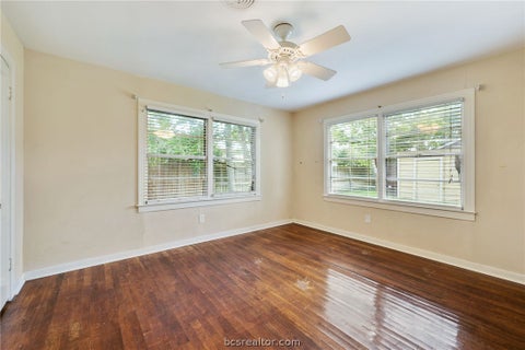 Tiny photo for 110 N Gordon Street, Bryan, TX 77802 (MLS # 26006703)