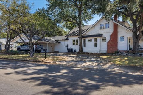 Tiny photo for 316 Brosig Ave Ave, Navasota, TX 77868 (MLS # 25010914)