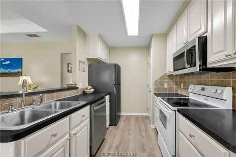 Tiny photo for 9400 Woodview Drive, College Station, TX 77845 (MLS # 26002682)