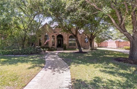 9300 Lakeside Court, College Station, TX 77845 - MLS#: 24006895