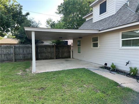 Tiny photo for 1612 Luza Street, Bryan, TX 77802 (MLS # 26008577)