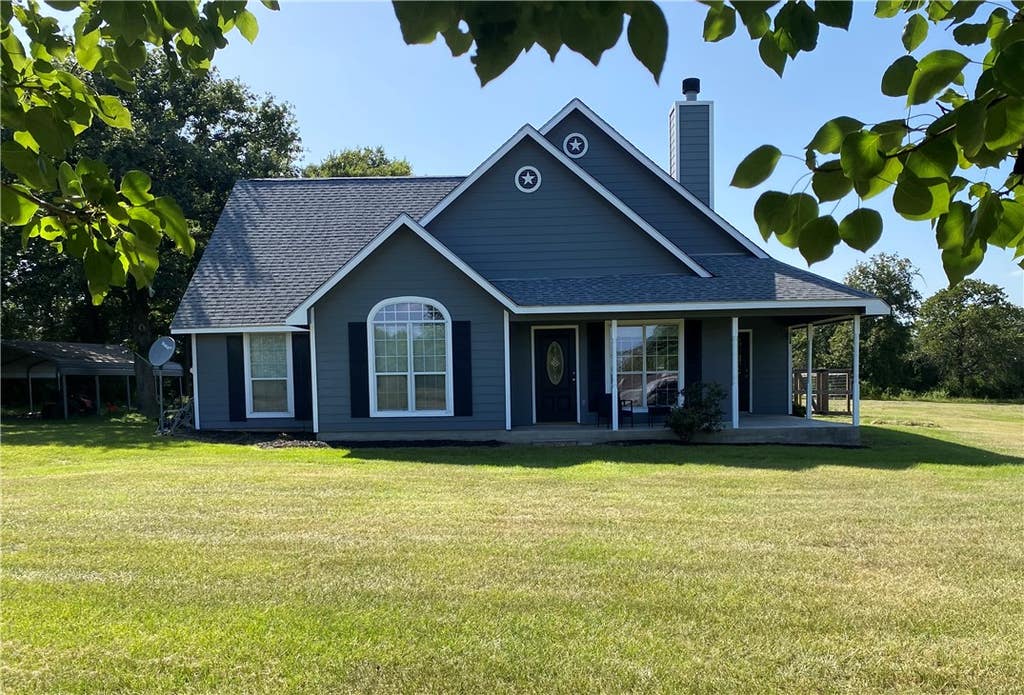 Photo of 10675 Whiterock Road Rd, Bremond, TX 76629 (MLS # 26009379)
