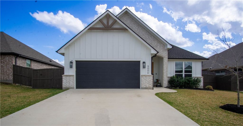 Photo of 5006 Greyrock Drive, Bryan, TX 77802 (MLS # 26002926)