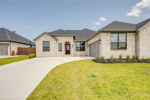 Tiny photo for 4308 Fox River Lane, Bryan, TX 77802 (MLS # 24017351)