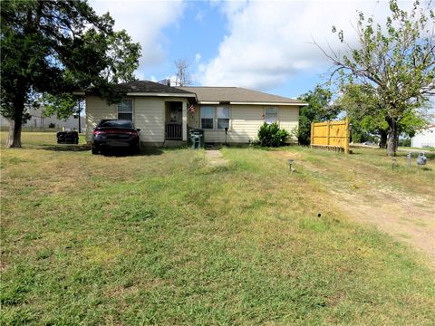 Photo of 1413 Sandy Point Road, Bryan, TX 77803 (MLS # 26002812)