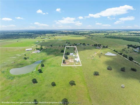 Tiny photo for 1347 County Road 426, Dime Box, TX 77853 (MLS # 26006548)