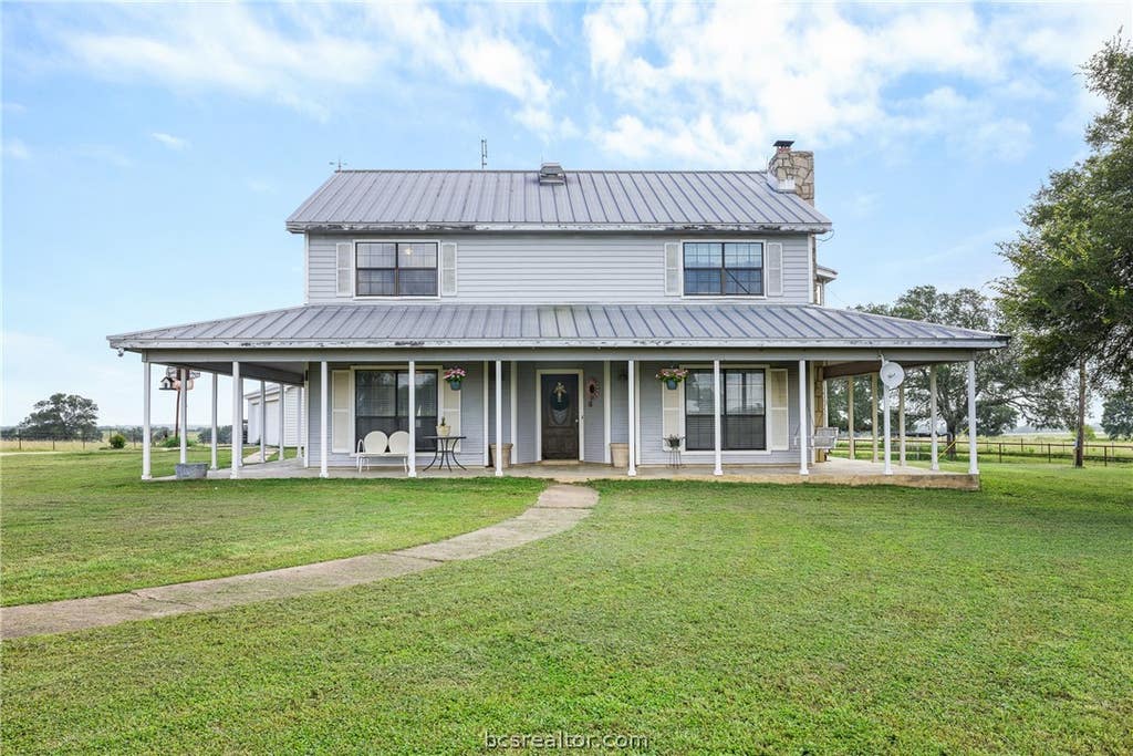 Photo of 1347 County Road 426, Dime Box, TX 77853 (MLS # 26006548)