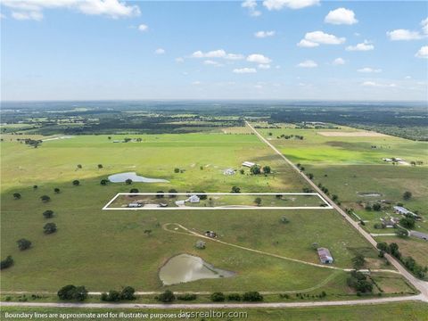Tiny photo for 1347 County Road 426, Dime Box, TX 77853 (MLS # 26006548)
