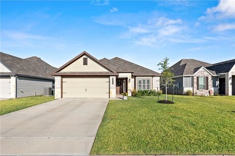 Photo of 1310 Kingsgate Drive, Bryan, TX 77807 (MLS # 25010603)