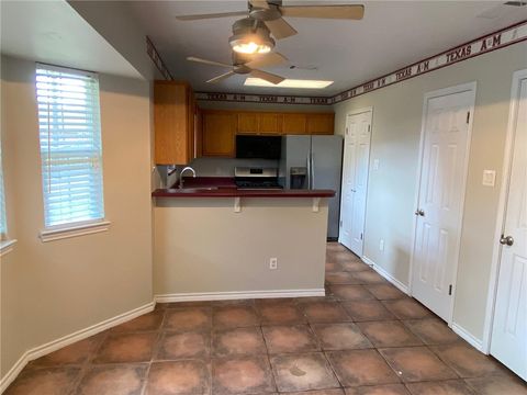 Tiny photo for 2003 Broken Arrow Circle, Bryan, TX 77807 (MLS # 26004896)