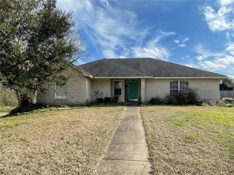 Photo of 2003 Broken Arrow Circle, Bryan, TX 77807 (MLS # 26004896)