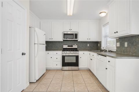 Tiny photo for 1604 WINFIELD Court, Bryan, TX 77802 (MLS # 25001147)