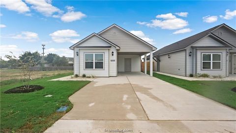 Photo of 1245 Storm Row Ln, Bryan, TX 77808 (MLS # 26004009)