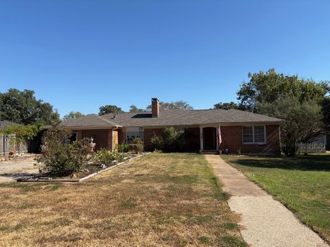 Photo of 1201 Walton Drive, College Station, TX 77840 (MLS # 25010734)
