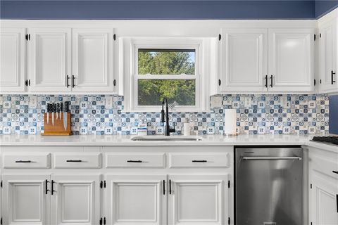 Tiny photo for 871 Cazey Loop, Franklin, TX 77856 (MLS # 26005650)