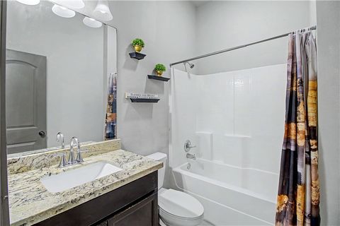 Tiny photo for 614 W 16TH St, Bryan, TX 77803 (MLS # 26002547)