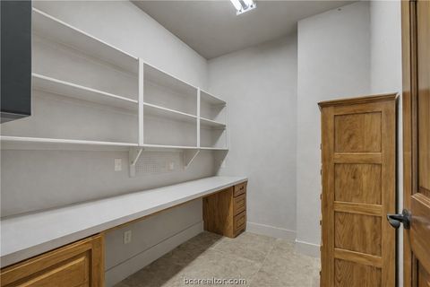 Tiny photo for 907 Plainfield Court, College Station, TX 77845 (MLS # 26003304)