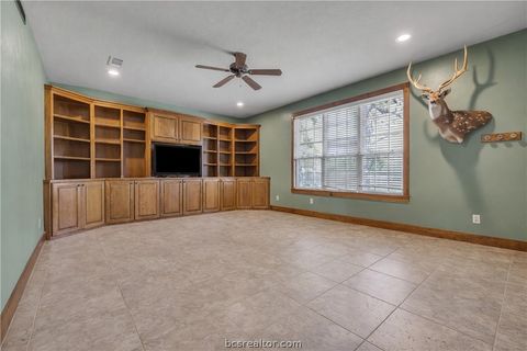 Tiny photo for 907 Plainfield Court, College Station, TX 77845 (MLS # 26003304)