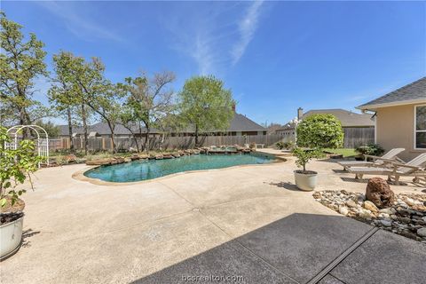 Tiny photo for 907 Plainfield Court, College Station, TX 77845 (MLS # 26003304)