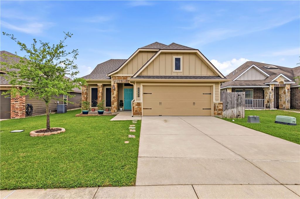 Photo of 3047 Positano Loop, Bryan, TX 77808 (MLS # 26004599)