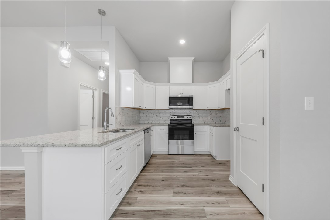 Bryan, Texas 77801, United States, 4 Bedrooms Bedrooms, ,3 BathroomsBathrooms,Residential,Active,174132