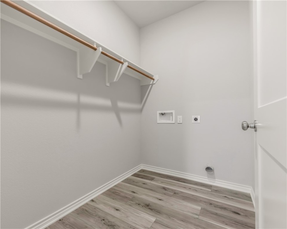 Bryan, Texas 77801, United States, 4 Bedrooms Bedrooms, ,3 BathroomsBathrooms,Residential,Active,174132