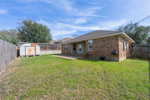 Tiny photo for 501 Riggs Street, Brenham, TX 77833 (MLS # 26008856)