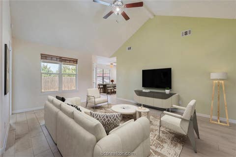 Tiny photo for 501 Riggs Street, Brenham, TX 77833 (MLS # 26008856)