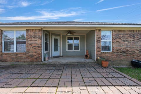 Tiny photo for 501 Riggs Street, Brenham, TX 77833 (MLS # 26008856)
