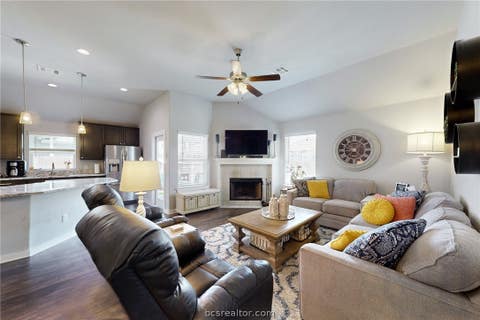 Tiny photo for 3404 Alsace Court, Bryan, TX 77808 (MLS # 26007081)