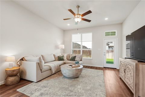 Tiny photo for 2038 Viva Road, Bryan, TX 77807 (MLS # 26004482)