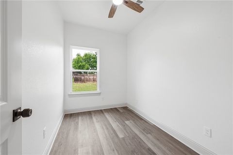 Tiny photo for 505 Legion Court, Bryan, TX 77803 (MLS # 26006195)
