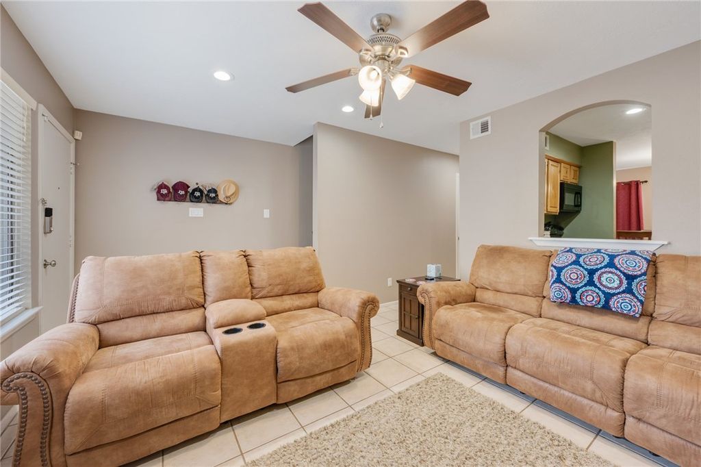 Photo of 1902 Dartmouth St #Q-4, College Station, TX 77840 (MLS # 25011866)