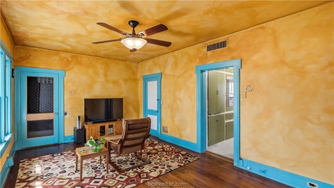 Tiny photo for 108 N Sterling Avenue, Bryan, TX 77803 (MLS # 26010952)