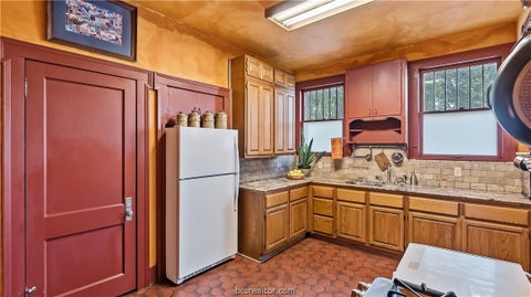 Tiny photo for 108 N Sterling Avenue, Bryan, TX 77803 (MLS # 26010952)