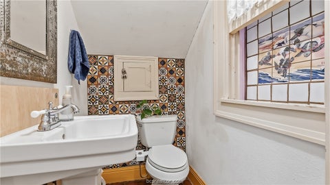 Tiny photo for 108 N Sterling Avenue, Bryan, TX 77803 (MLS # 26010952)