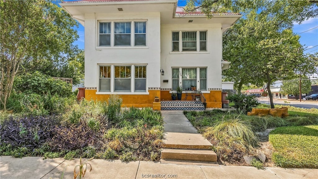 Photo of 108 N Sterling Avenue, Bryan, TX 77803 (MLS # 26010952)