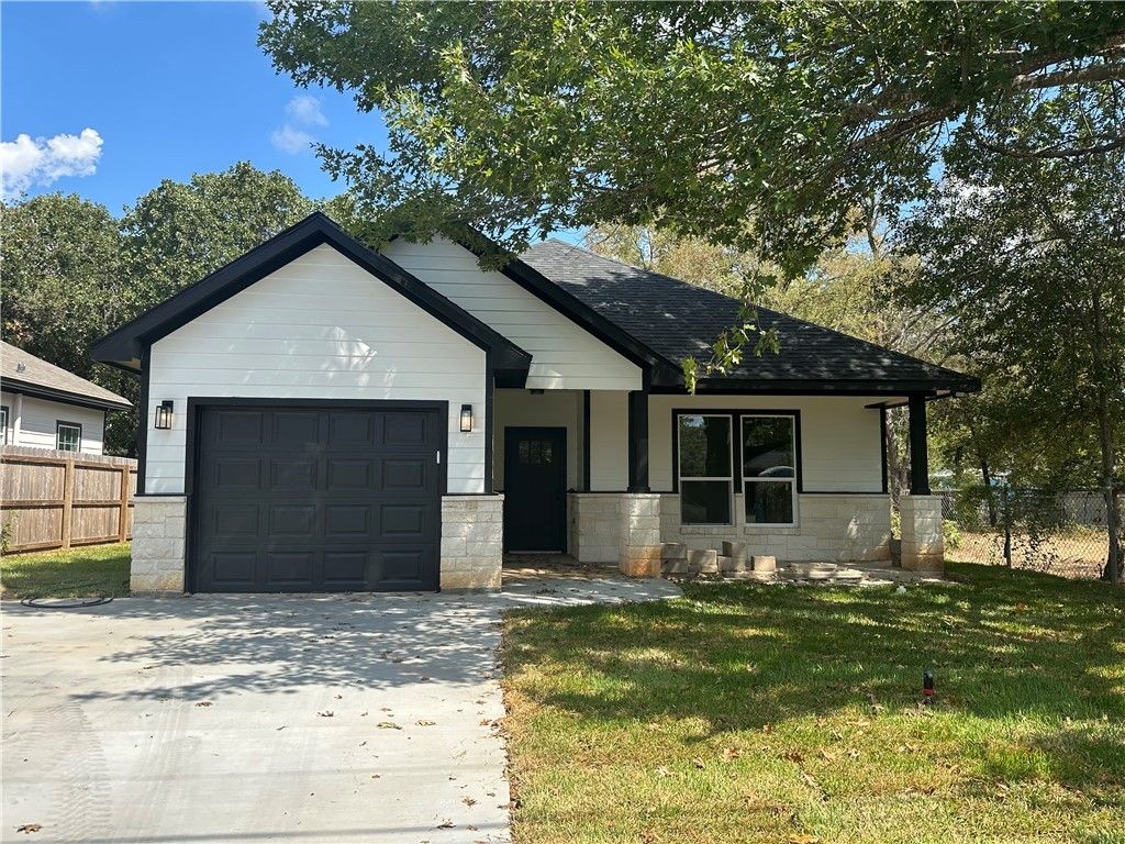 Photo of 4111 Marsh Street, Bryan, TX 77803 (MLS # 25011960)