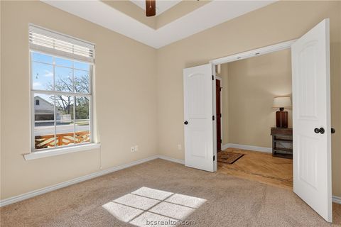 Tiny photo for 2004 Lexi Lane, Bryan, TX 77807 (MLS # 26003232)