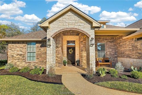 Tiny photo for 2004 Lexi Lane, Bryan, TX 77807 (MLS # 26003232)