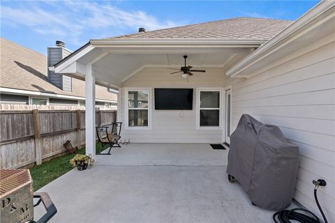 Tiny photo for 3161 Normandy Way, Bryan, TX 77808 (MLS # 26000252)