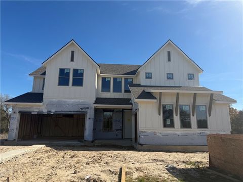 Photo of 4020 Pacific Crest Way, Bryan, TX 77802 (MLS # 25013011)