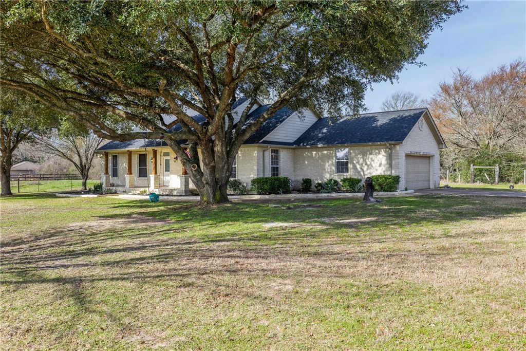 Photo of 4580 Country Meadows Lane, College Station, TX 77845 (MLS # 26002410)