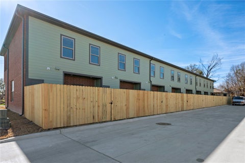 Tiny photo for 100 33rd St W, Bryan, TX 77803 (MLS # 26008717)